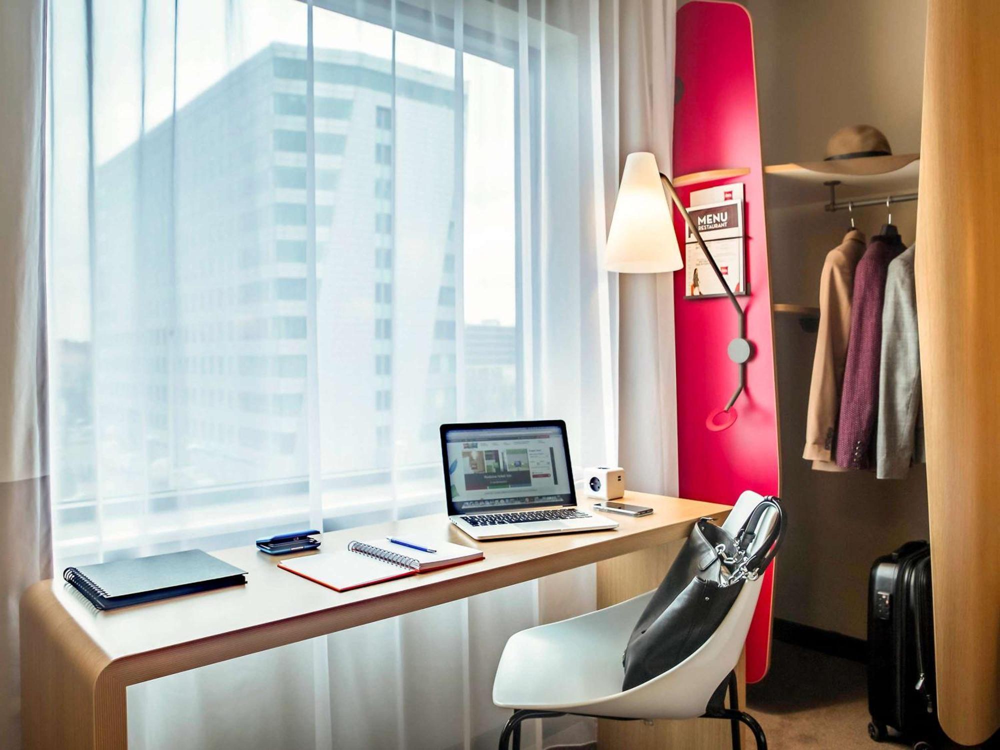 Ibis Wroclaw Centrum Esterno foto